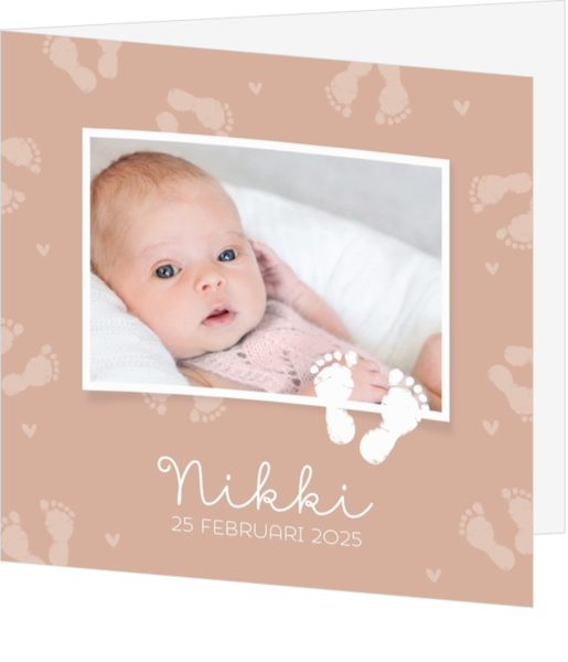 Geboortekaartje Nikki - Voetjes met foto